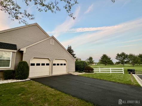3 William Penn Court Monroe NJ 08831