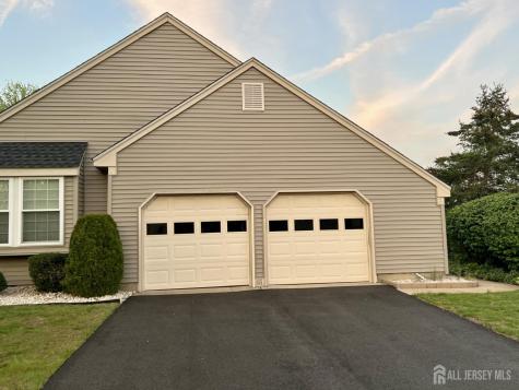 3 William Penn Court Monroe NJ 08831