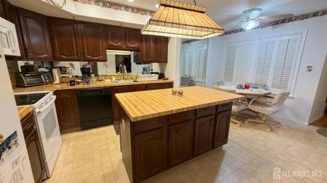 3 William Penn Court Monroe NJ 08831