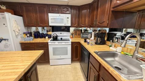 3 William Penn Court Monroe NJ 08831