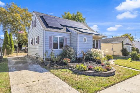 104 Boehmhurst Avenue Sayreville NJ 08872