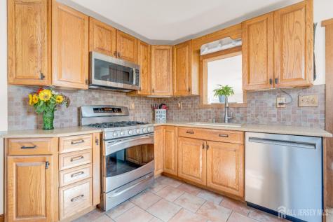 104 Boehmhurst Avenue Sayreville NJ 08872