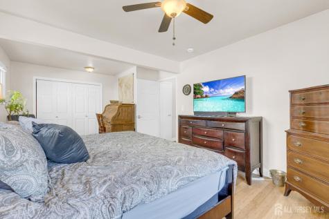 104 Boehmhurst Avenue Sayreville NJ 08872