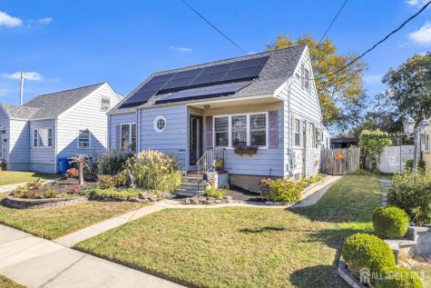 104 Boehmhurst Avenue Sayreville NJ 08872