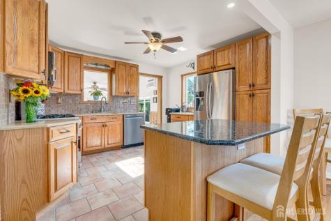 104 Boehmhurst Avenue Sayreville NJ 08872
