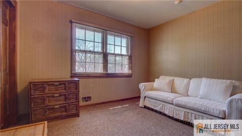8 Valley Forge Drive East Brunswick NJ 08816