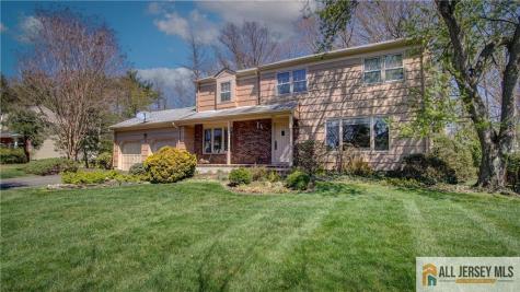 8 Valley Forge Drive East Brunswick NJ 08816