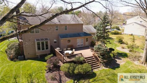 8 Valley Forge Drive East Brunswick NJ 08816
