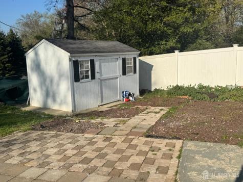 4 Rocky Brook Court Hightstown NJ 08520