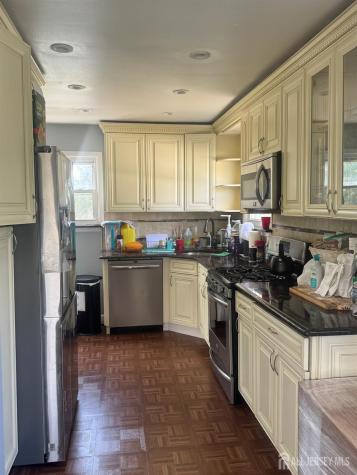 4 Rocky Brook Court Hightstown NJ 08520
