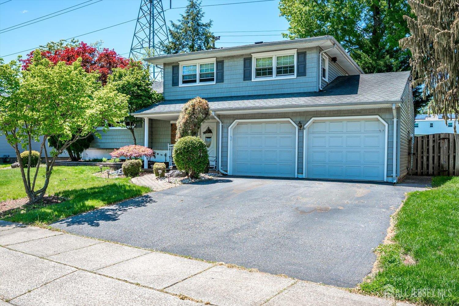27 Eileen Way Edison NJ 08837