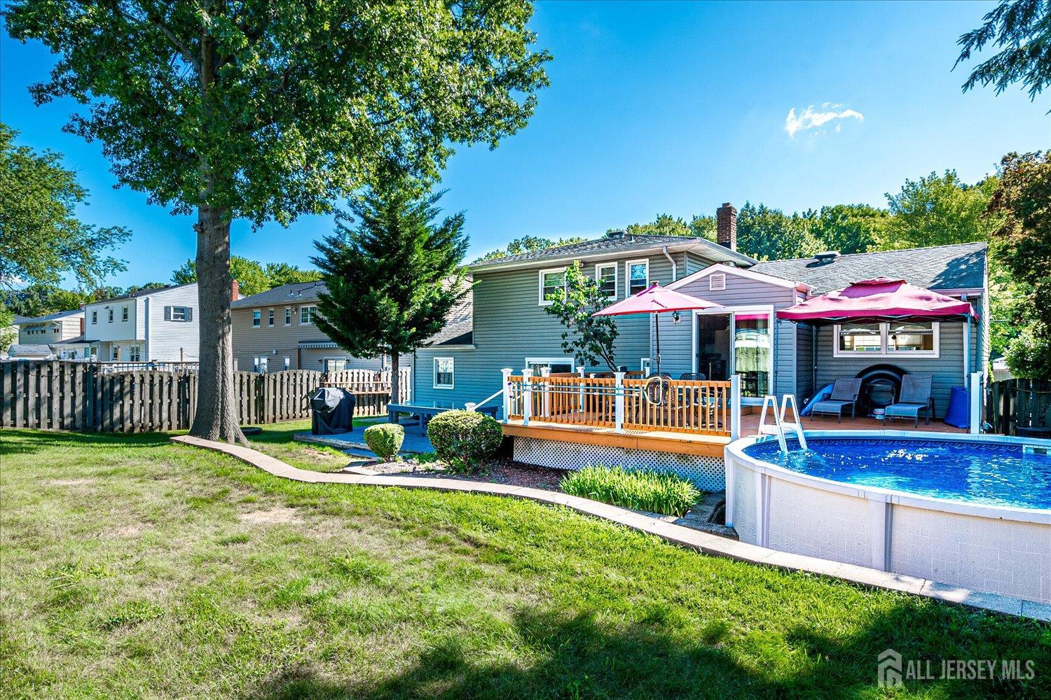 27 Eileen Way Edison NJ 08837