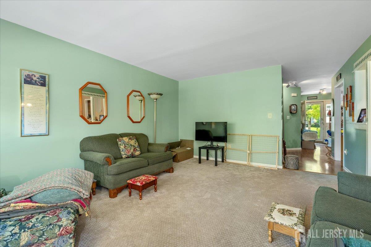 37 Flemming Drive Hillsborough NJ 08844
