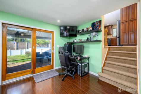 41 Wilson Drive Fords NJ 08863