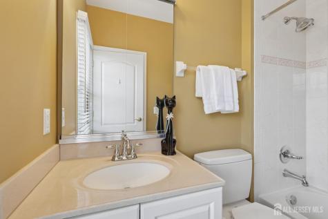 3 Windhaven Court Monroe NJ 08831