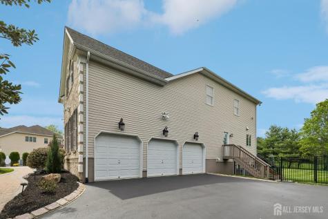 3 Windhaven Court Monroe NJ 08831