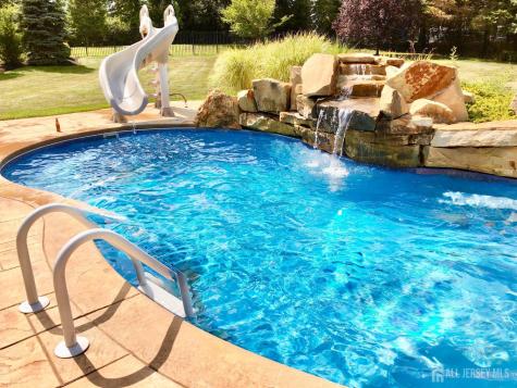 3 Windhaven Court Monroe NJ 08831
