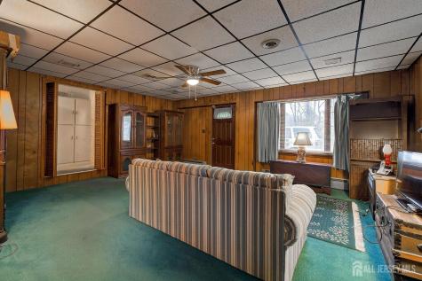 21 Pine Street Old Bridge NJ 08857
