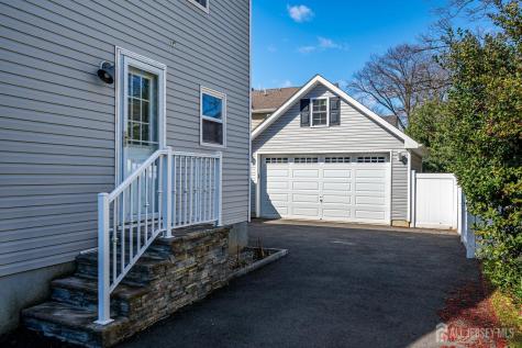 41 Lake Avenue Metuchen NJ 08840