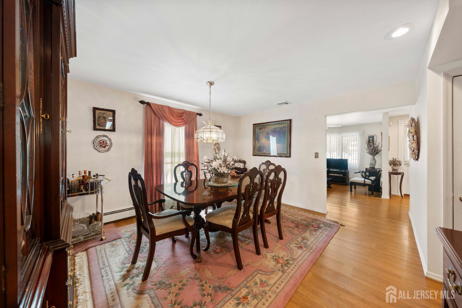 932 Beatrice Parkway Edison NJ 08820