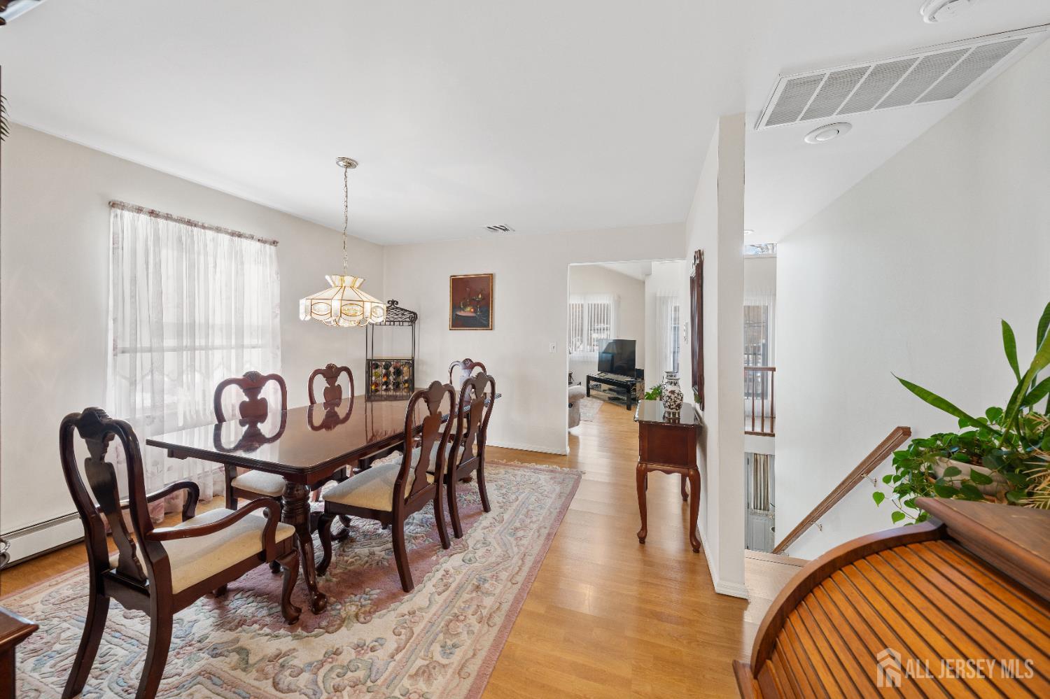 932 Beatrice Parkway Edison NJ 08820