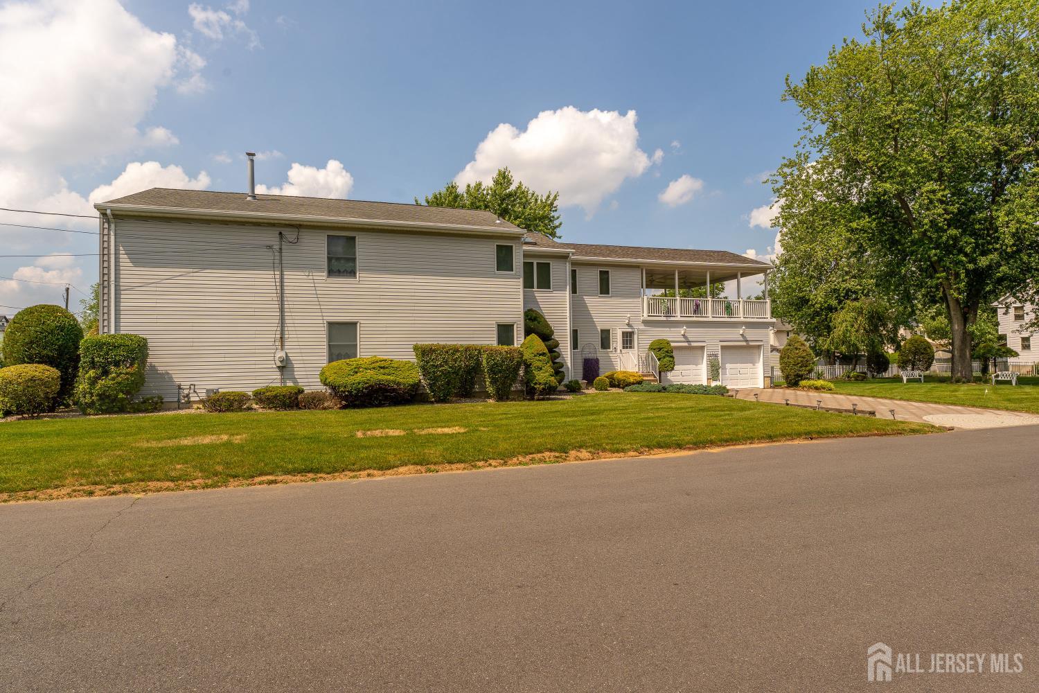 932 Beatrice Parkway Edison NJ 08820