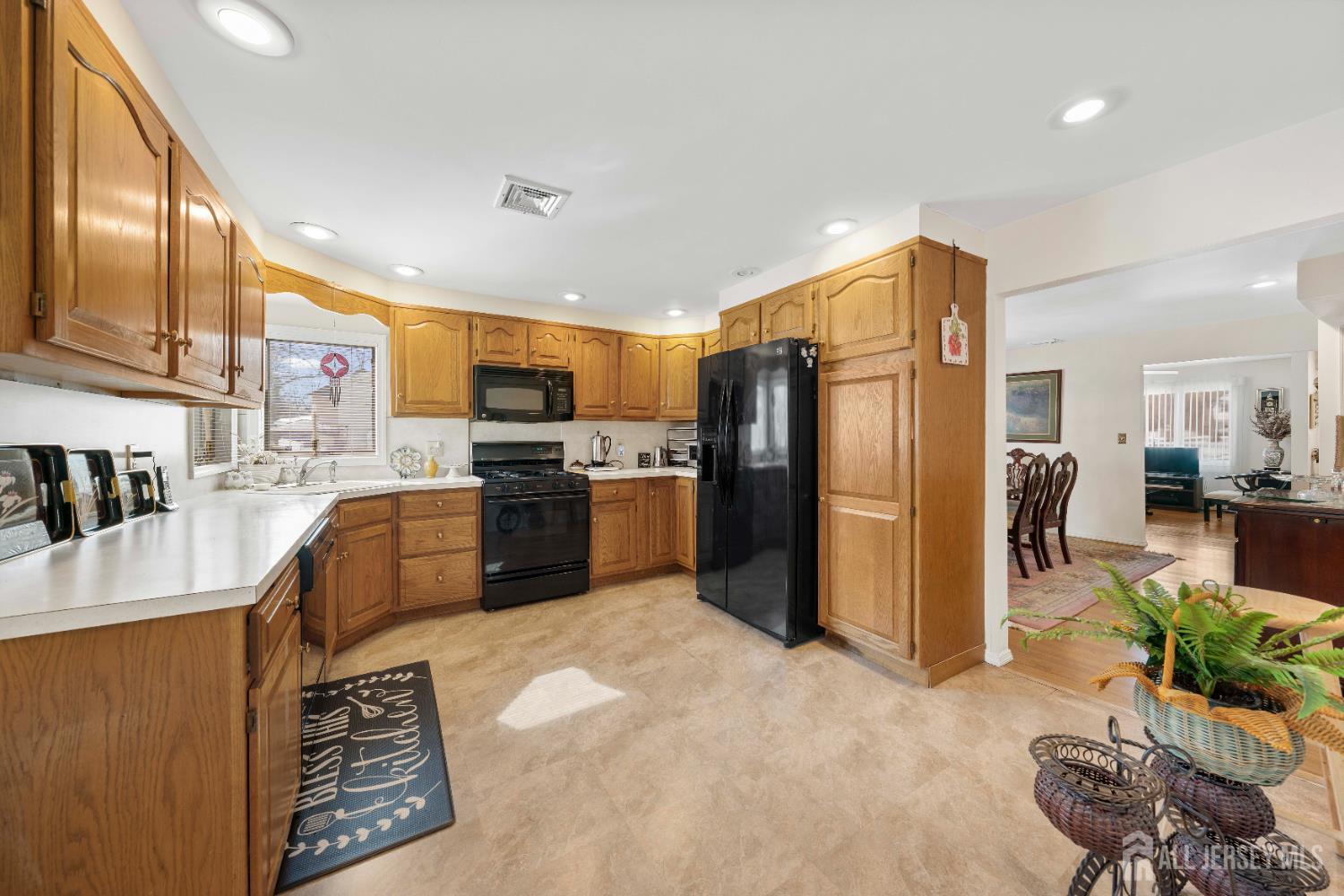 932 Beatrice Parkway Edison NJ 08820