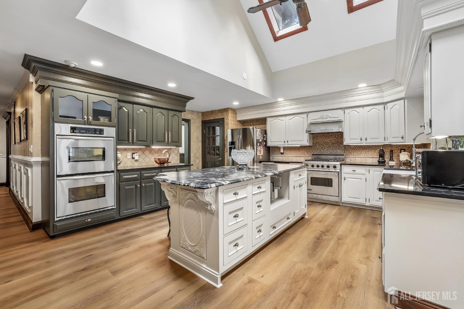 827 Holmdel Road Holmdel NJ 07733