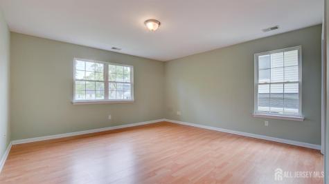 109 Woodland Drive Aberdeen NJ 07747