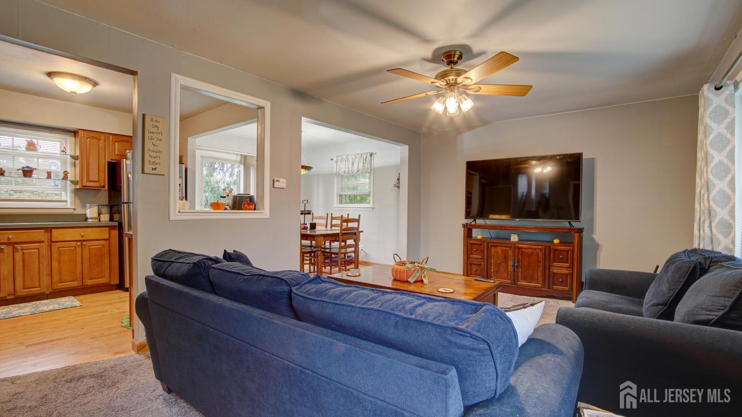 187 Old Stage Road Spotswood NJ 08884