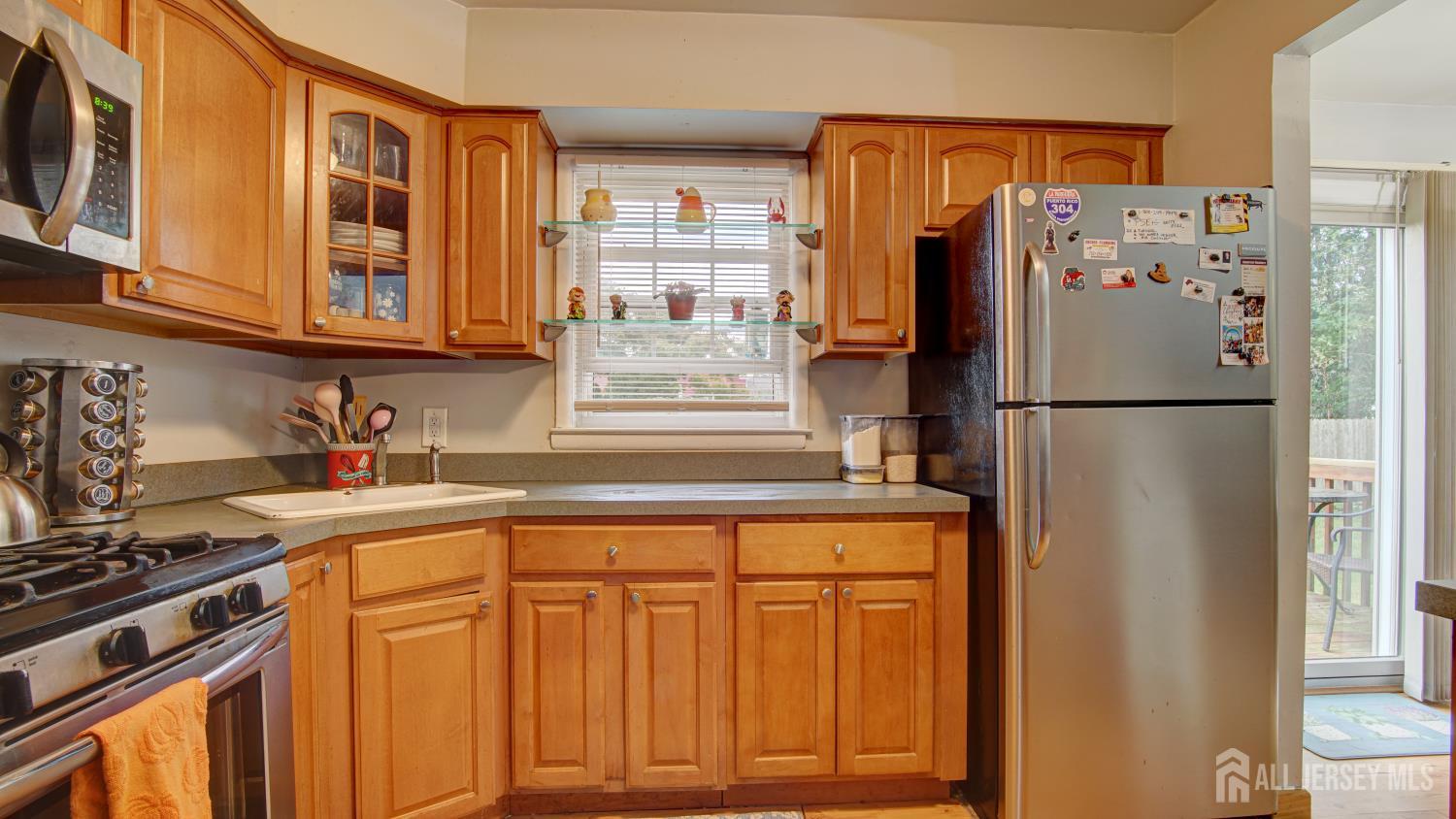 187 Old Stage Road Spotswood NJ 08884