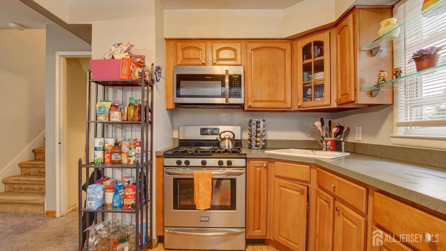 187 Old Stage Road Spotswood NJ 08884
