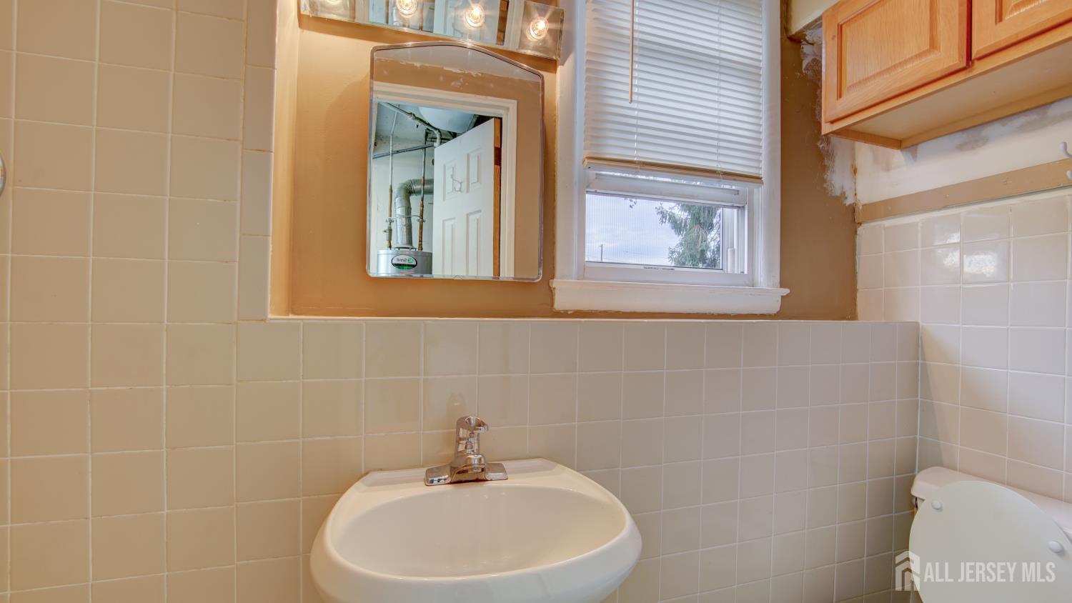 187 Old Stage Road Spotswood NJ 08884