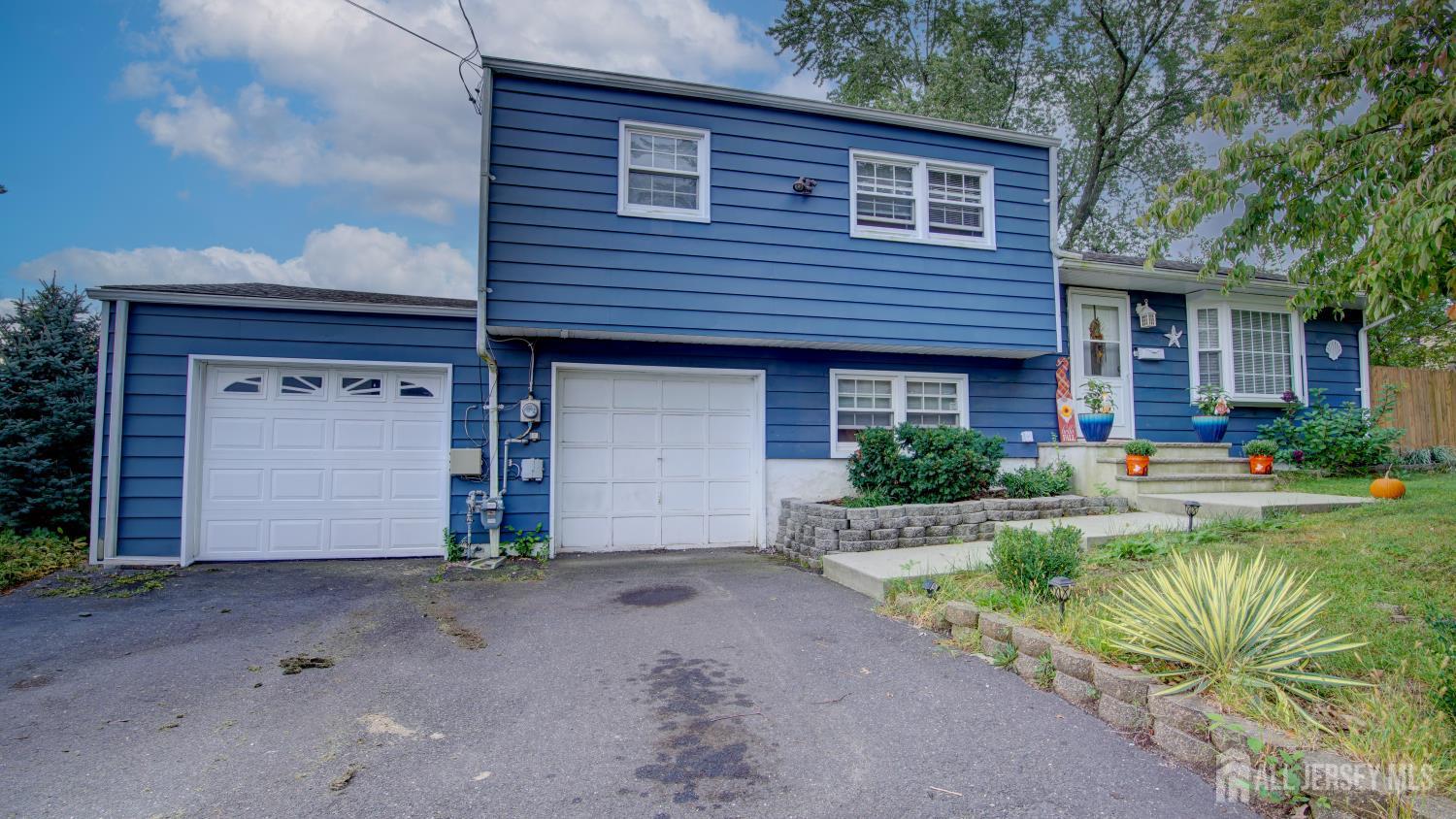 187 Old Stage Road Spotswood NJ 08884