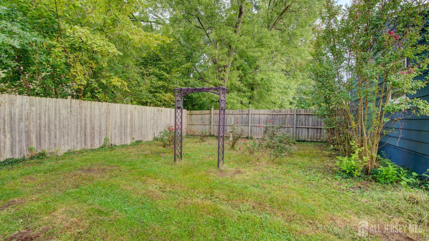 187 Old Stage Road Spotswood NJ 08884