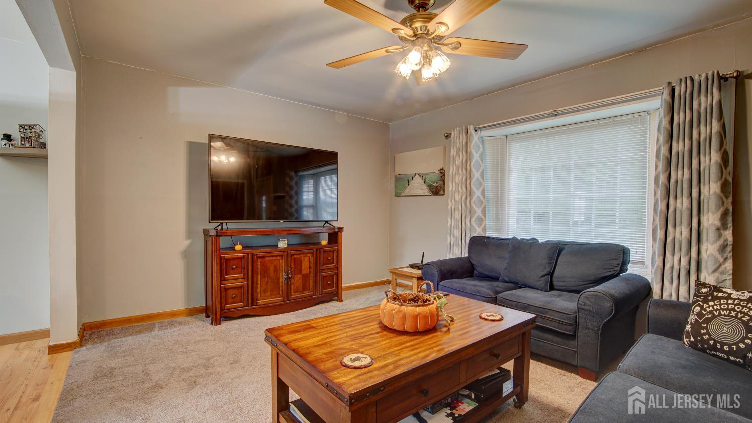 187 Old Stage Road Spotswood NJ 08884