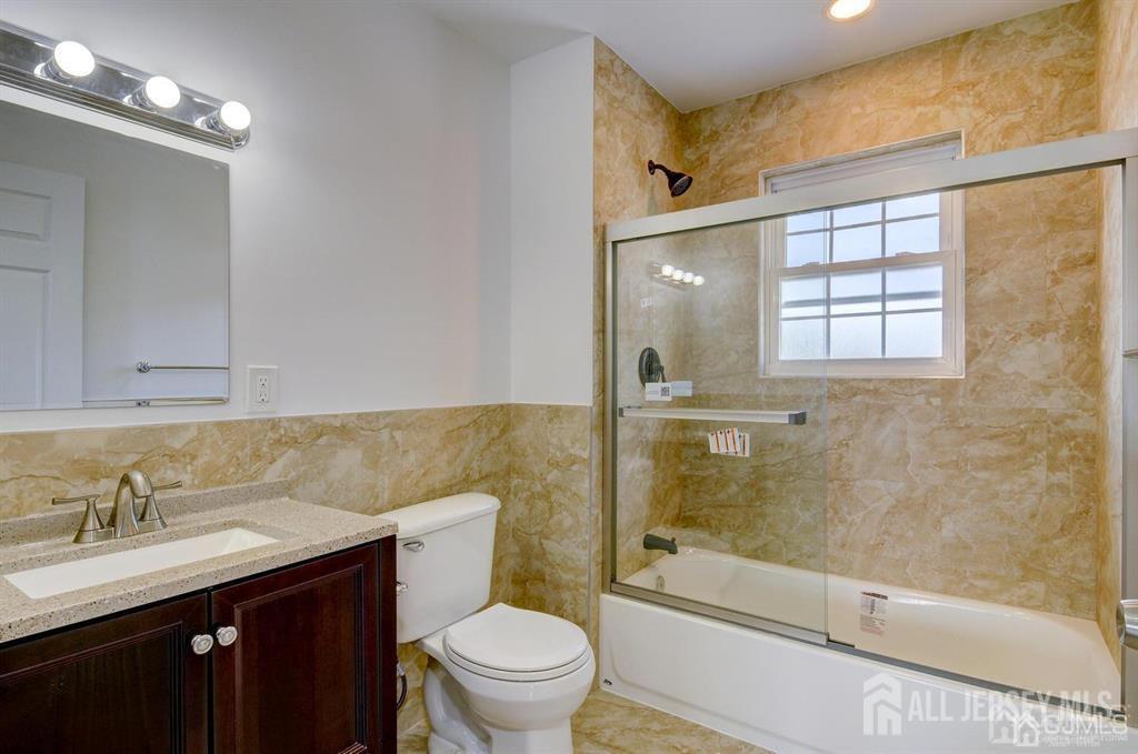 117 Dorothy Street Carteret NJ 07008