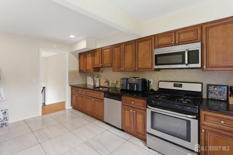 1363 E Peoria Place North Brunswick NJ 08902