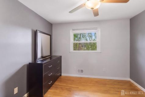 1363 E Peoria Place North Brunswick NJ 08902