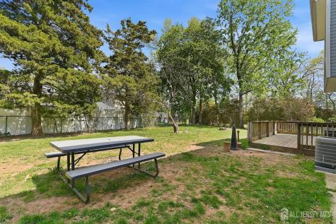 1363 E Peoria Place North Brunswick NJ 08902