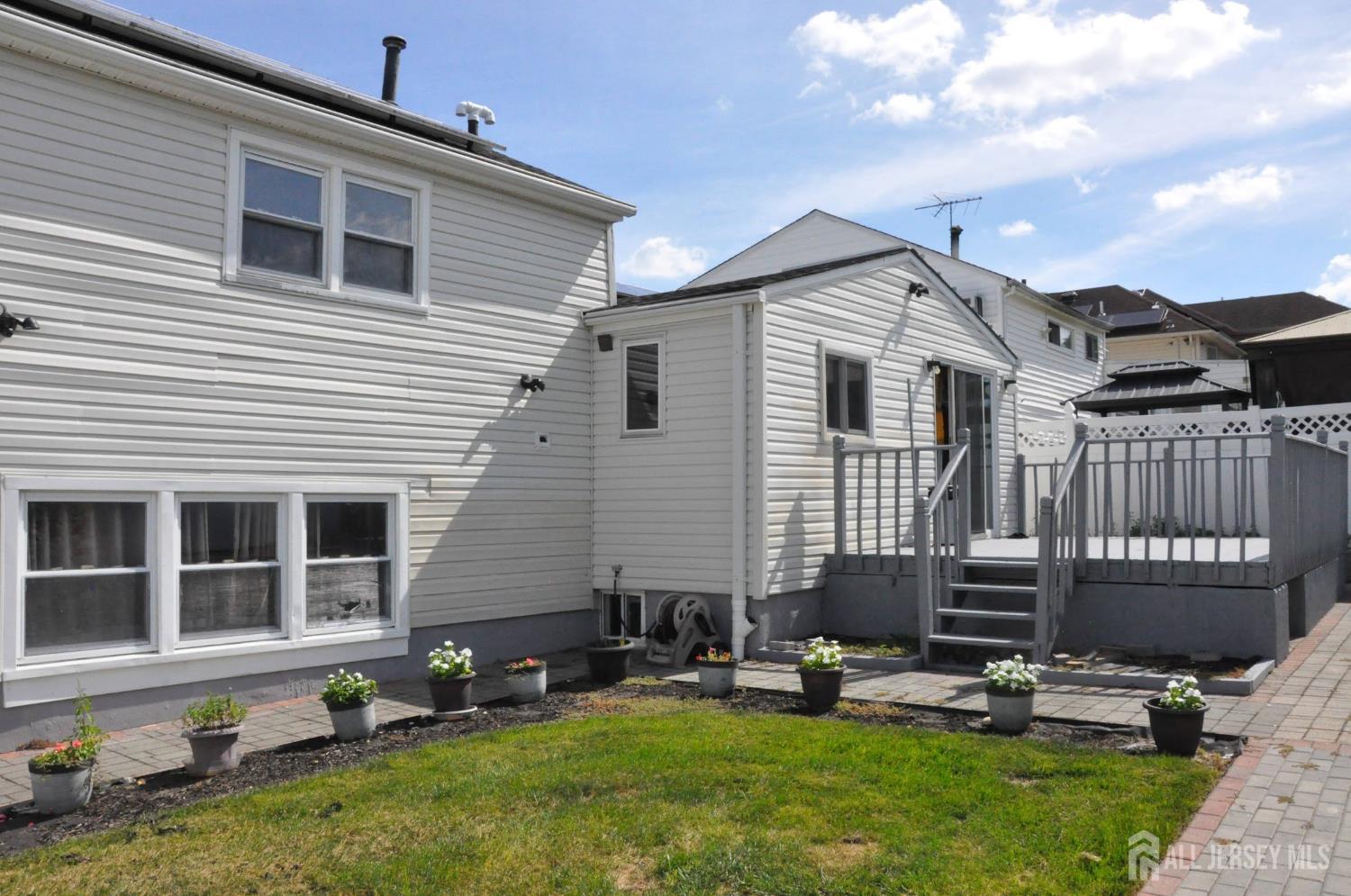9 Florence Drive Parlin NJ 08859