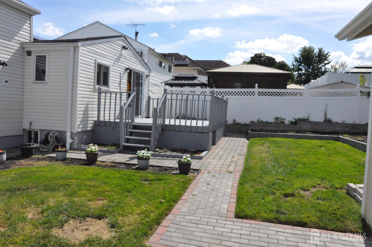 9 Florence Drive Parlin NJ 08859