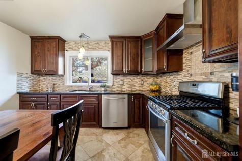 5 Rhode Street Sayreville NJ 08827