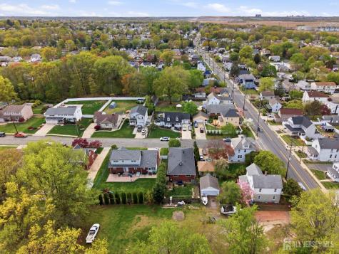 5 Rhode Street Sayreville NJ 08827