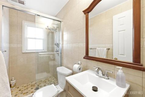 8 Albemarle Road East Brunswick NJ 08816