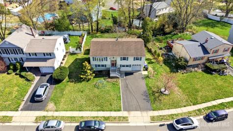 8 Albemarle Road East Brunswick NJ 08816