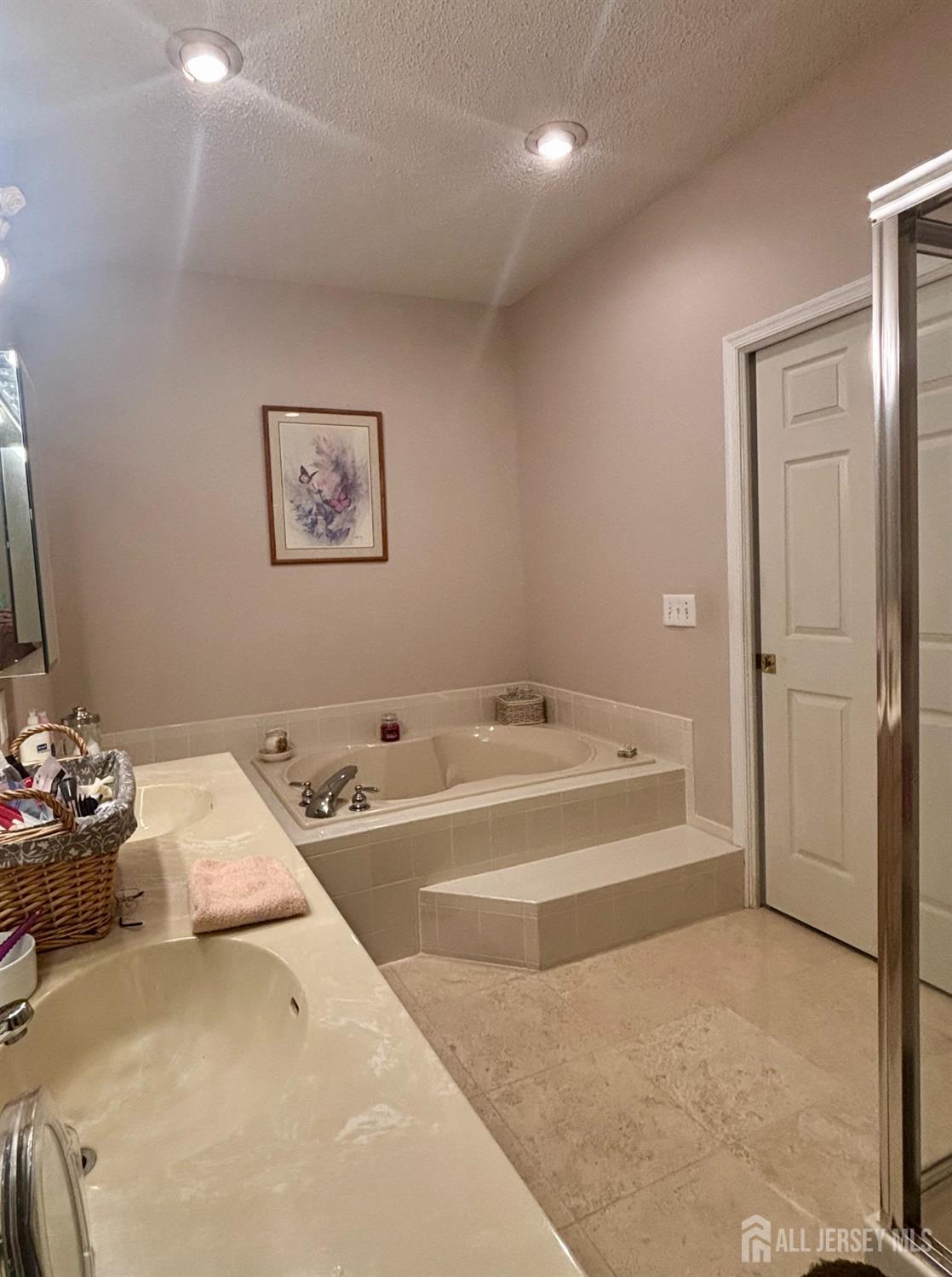 70 Birmingham Lane Monroe NJ 08831