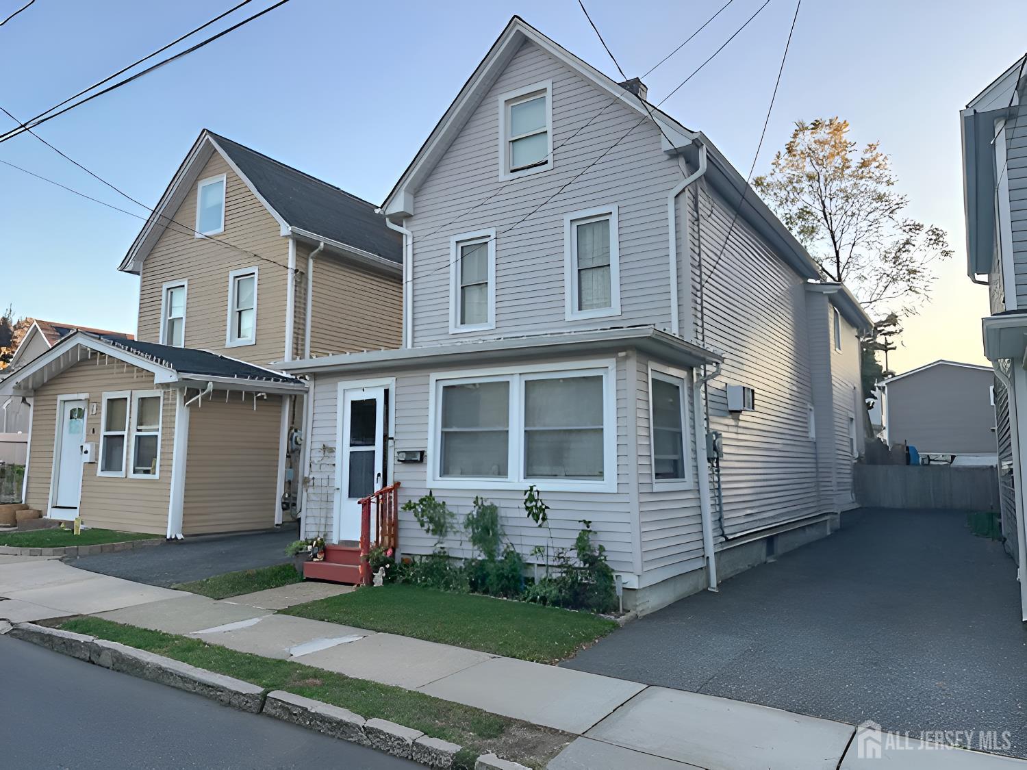 8 Clinton Street South River NJ 08882