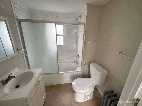 8 Clinton Street South River NJ 08882