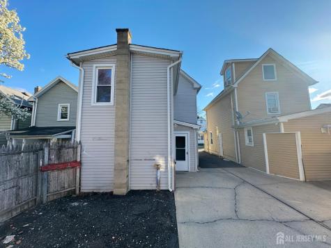 8 Clinton Street South River NJ 08882